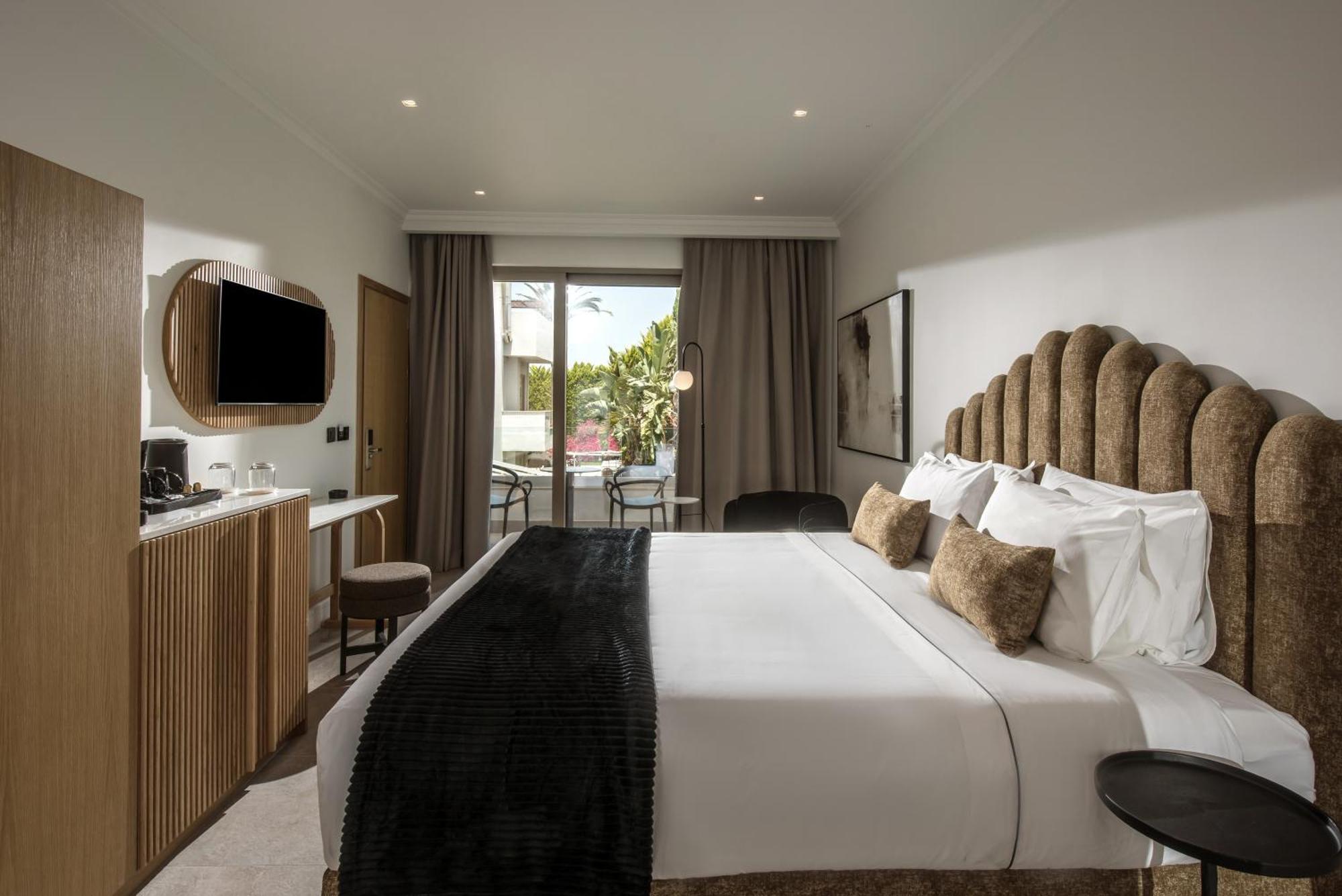 Drossia Palms Hotel And Nisos Beach Suites Malia  Ngoại thất bức ảnh